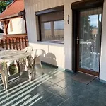 Apartment Arnold Apartmanhaz Buk