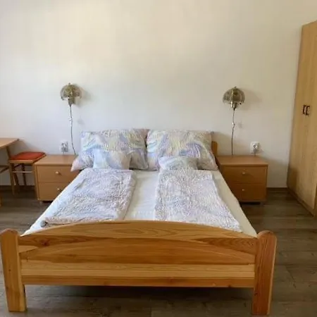 Arnold Apartmanhaz