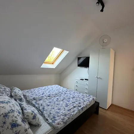 Arnold Apartmanhaz *
