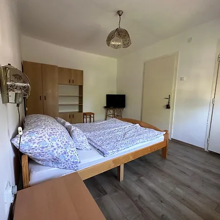 Appartement Arnold Apartmanhaz Bük
