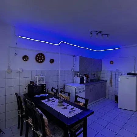 Arnold Apartmanhaz * Buk