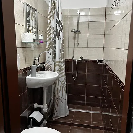 Arnold Apartmanhaz Apartment Buk