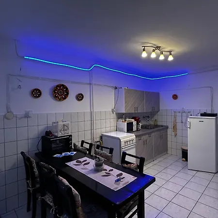 Arnold Apartmanhaz