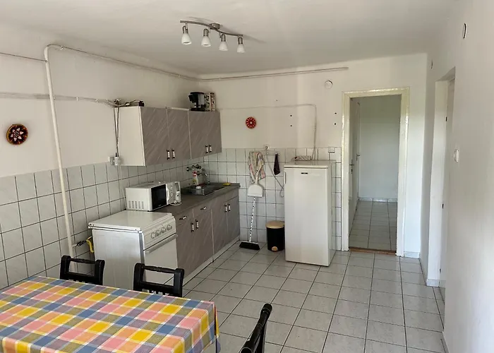 Arnold Apartmanhaz